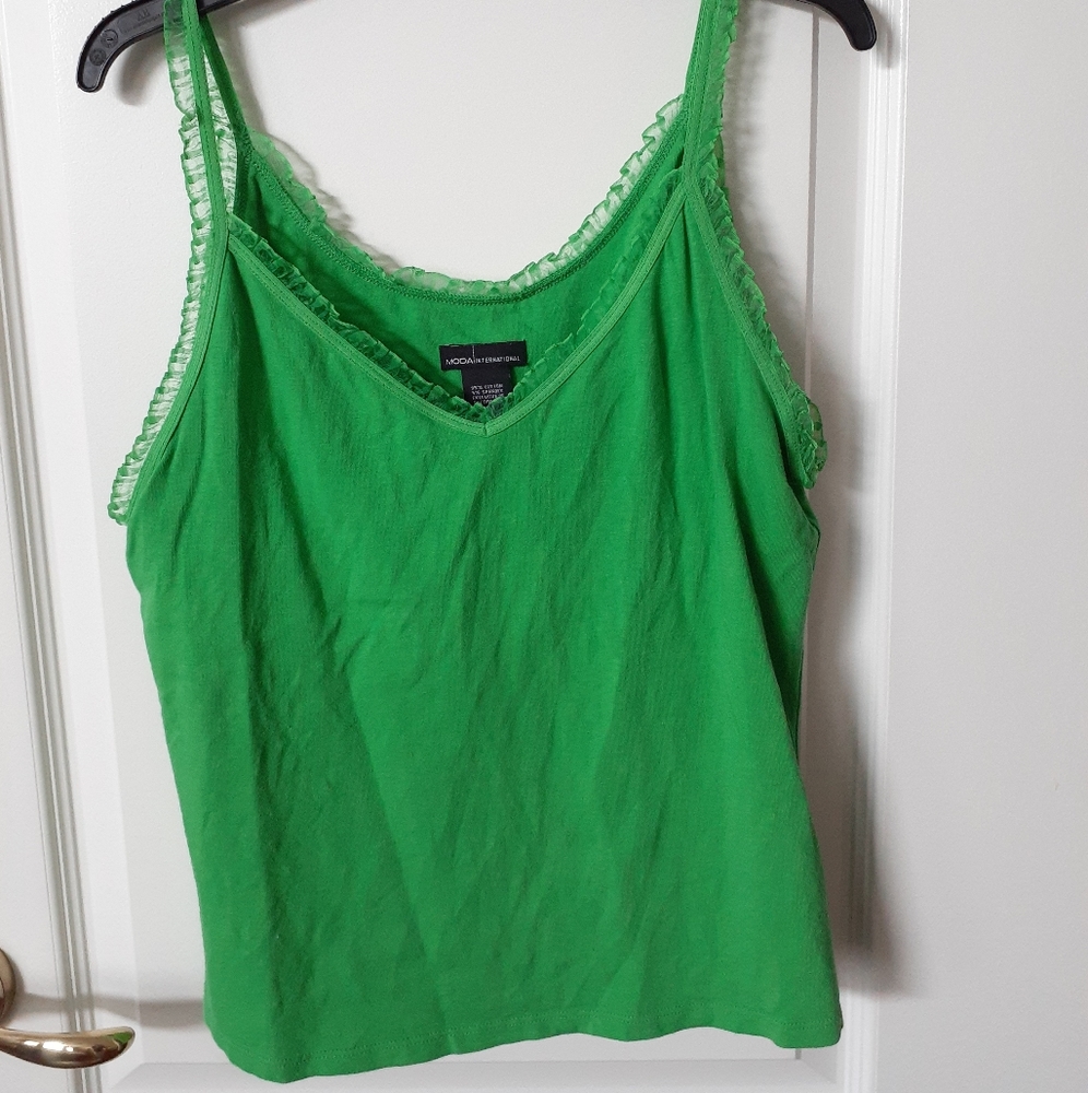 Lace trim tank top